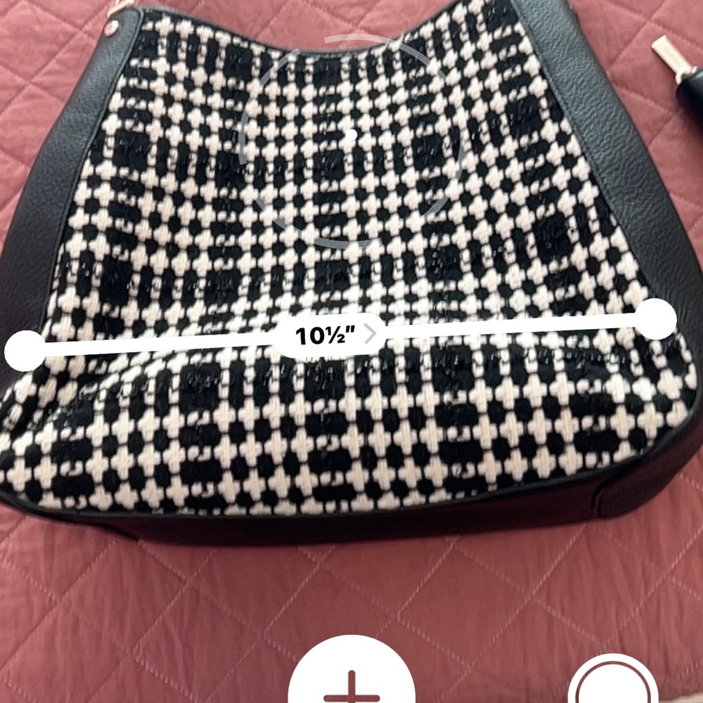 Kate Spade blk, white leather & cloth material excellent condition
